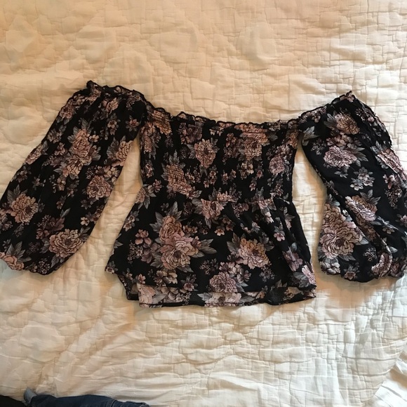 American eagle top - Picture 3 of 3